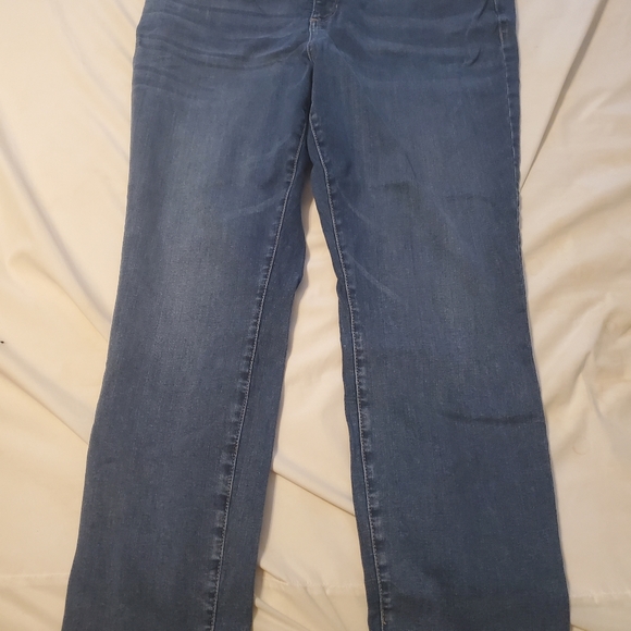 Jeans - Picture 3 of 4
